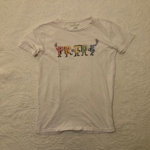 3/20🤍 american eagle pride tee